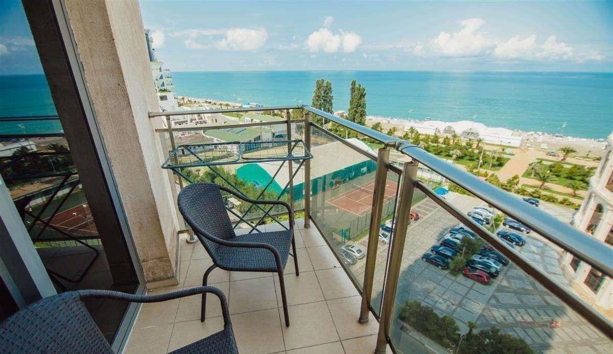 Luxury Apartments Batumi Eksteriør bilde