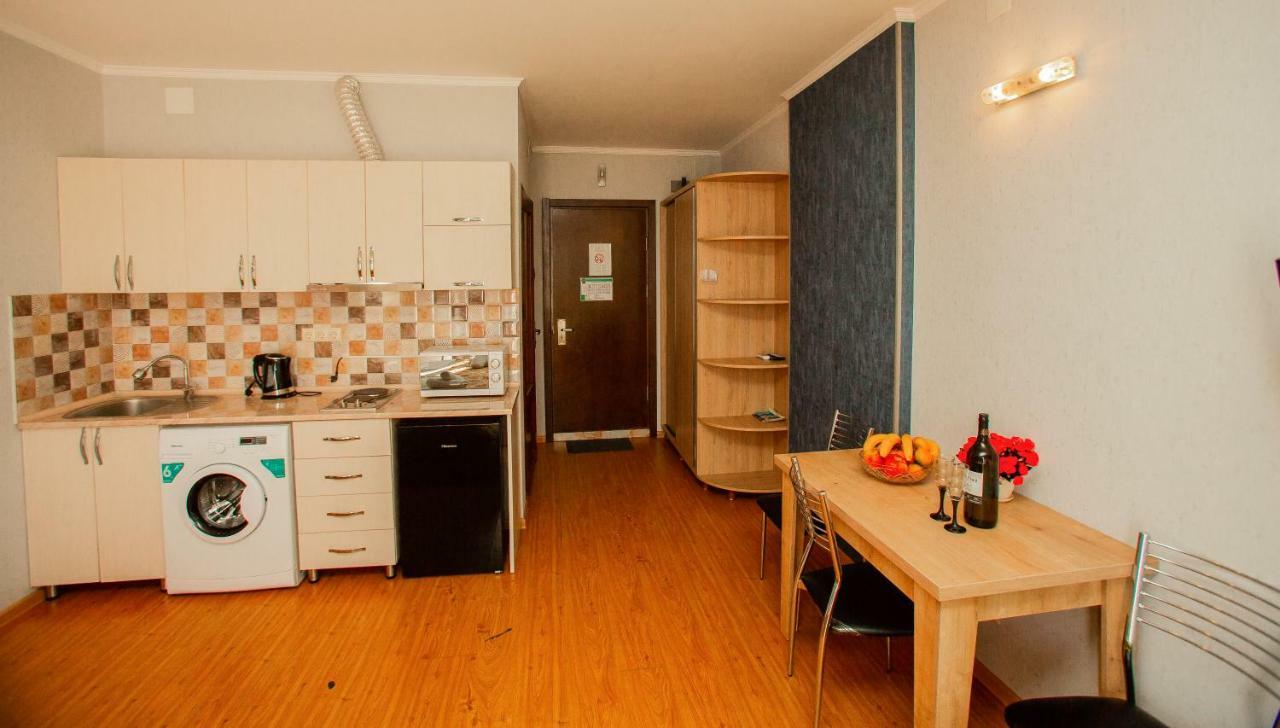 Luxury Apartments Batumi Eksteriør bilde